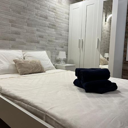 אפרטהוטל ולנסיה Melia Y Fuster 23C מראה חיצוני תמונה