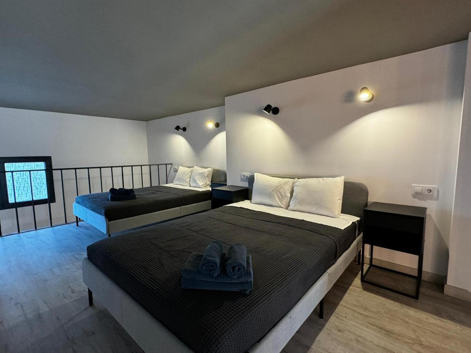 אפרטהוטל ולנסיה Melia Y Fuster 23C מראה חיצוני תמונה