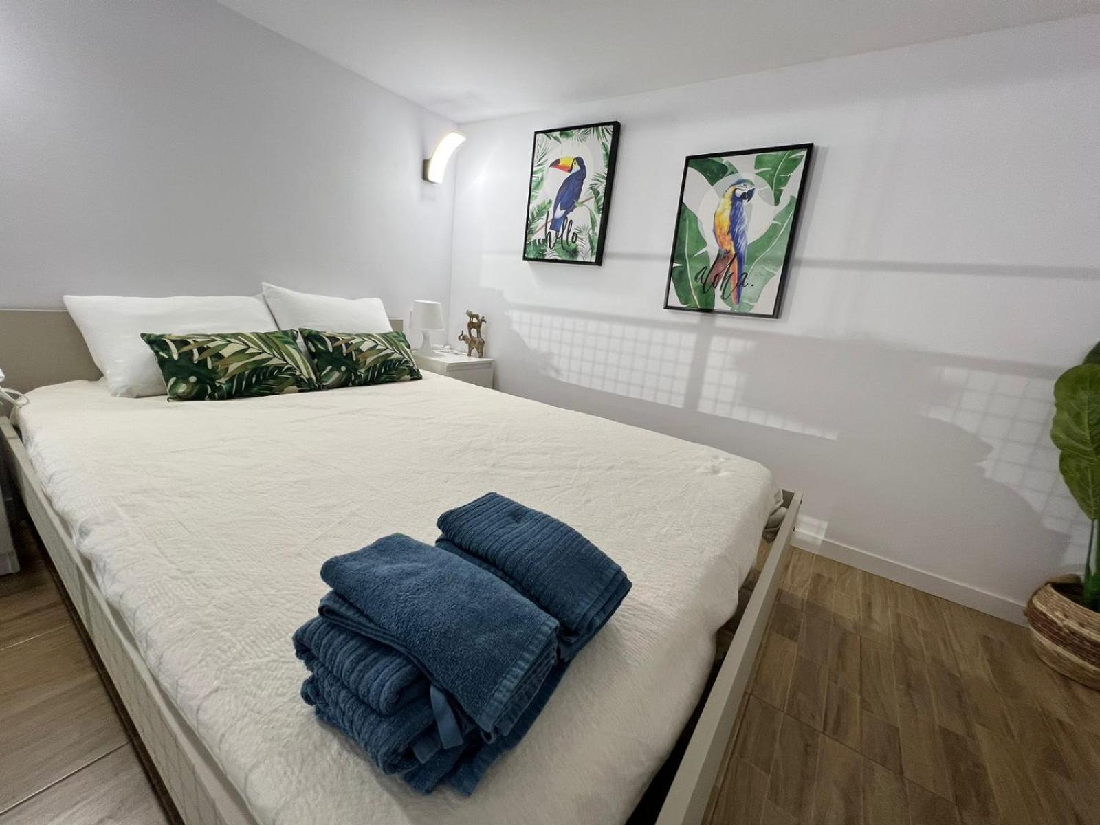 אפרטהוטל ולנסיה Melia Y Fuster 23C מראה חיצוני תמונה