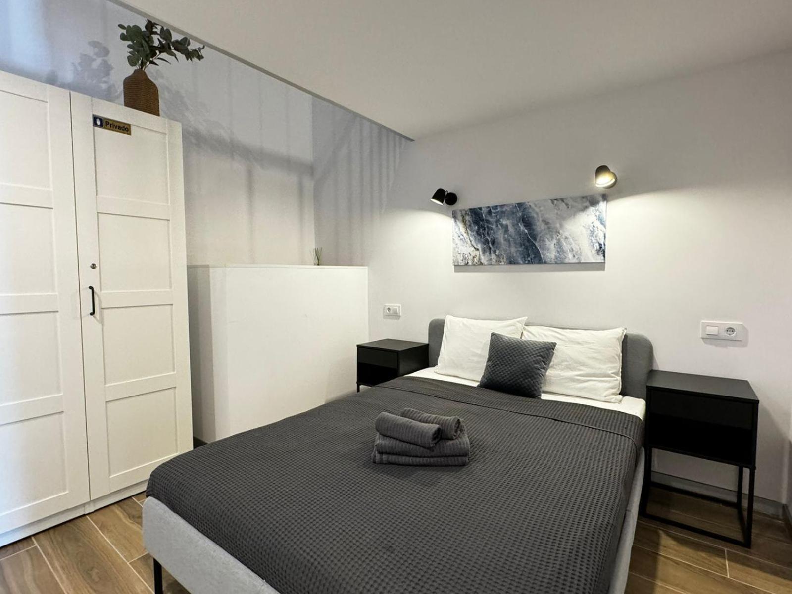 אפרטהוטל ולנסיה Melia Y Fuster 23C מראה חיצוני תמונה