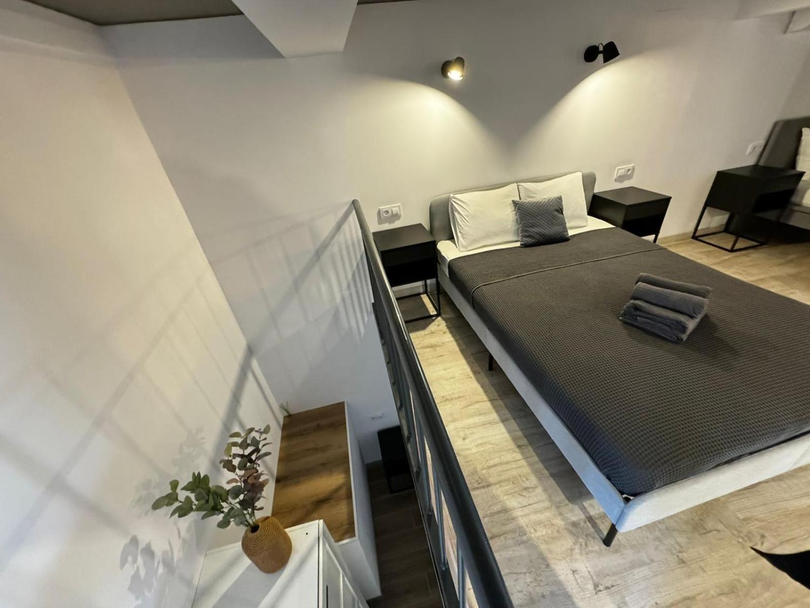 אפרטהוטל ולנסיה Melia Y Fuster 23C מראה חיצוני תמונה